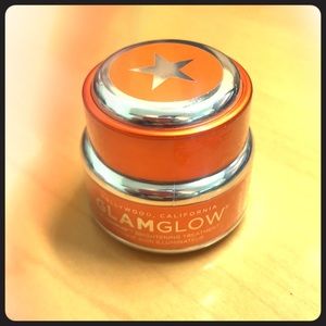 GLAMGLOW Flashmud Brightening Treatment